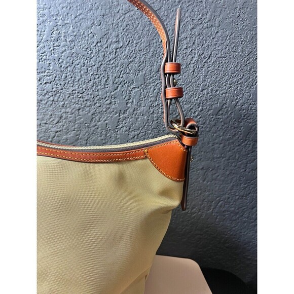 Dooney & Bourke Womens Large Erica Shoulder Bag Khaki Designer Elegant Chic NWT - Picture 4 of 16